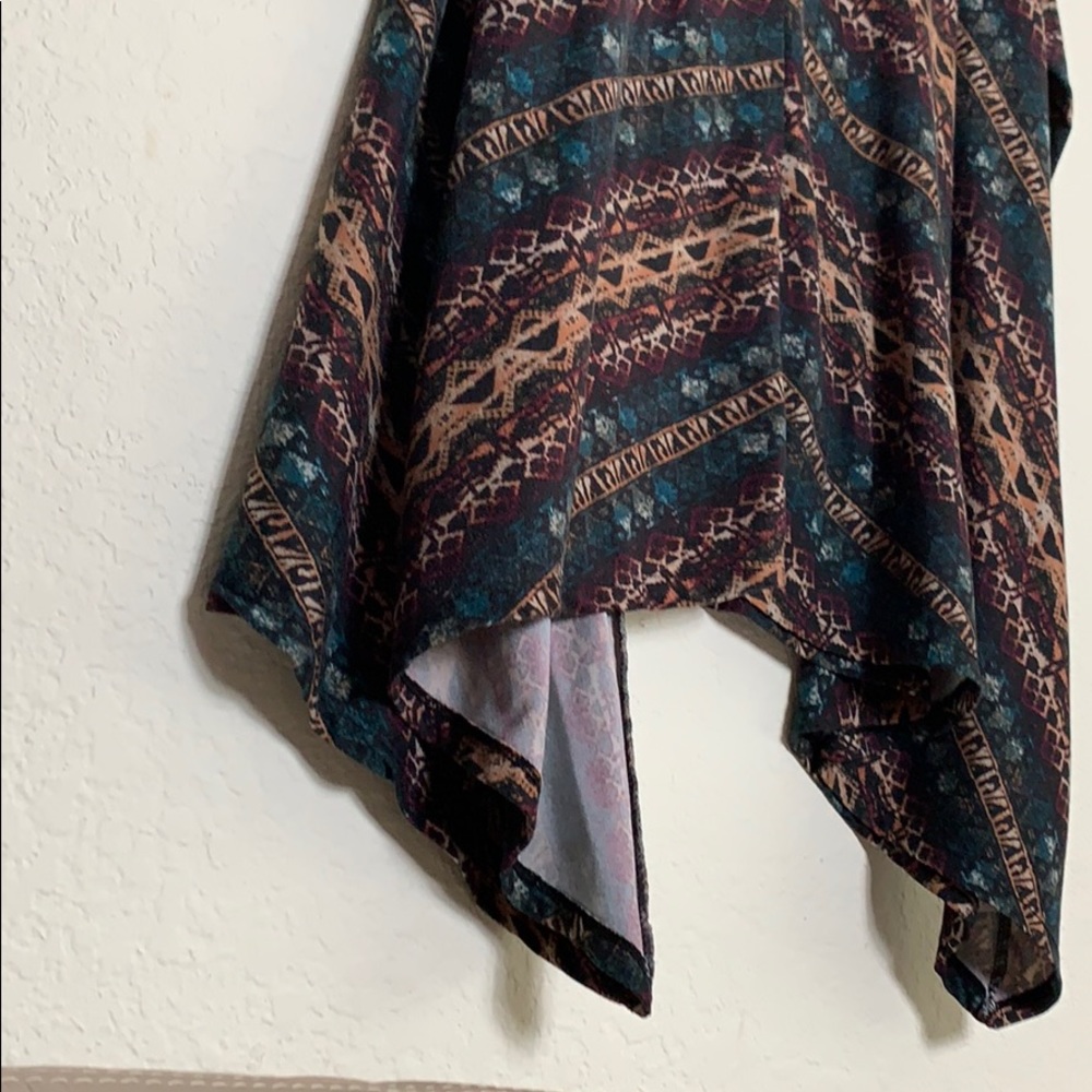 FRENCH LAUNDRY Black Print Asymmetrical Top Plus Size 2X - Picture 5 of 12